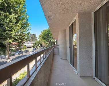14530 Benefit Street - Photo Thumbnail 18