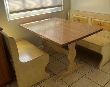 22615 Collins Street - Photo Thumbnail 6