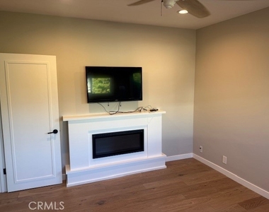 1838 Manhattan Ave - Photo Thumbnail 8