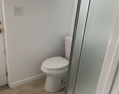 6757 W 86th Place - Photo Thumbnail 19
