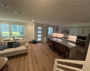 595 Cultivate - Photo Thumbnail 25