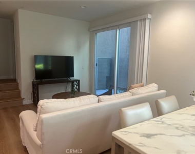 595 Cultivate - Photo Thumbnail 3
