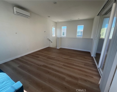 595 Cultivate - Photo Thumbnail 23