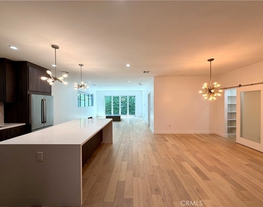 1042 Garfield Avenue - Photo Thumbnail 15