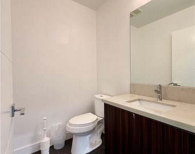 1042 Garfield Avenue - Photo Thumbnail 14