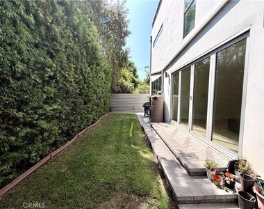 1042 Garfield Avenue - Photo Thumbnail 28
