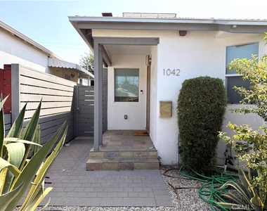 1042 Garfield Avenue - Photo Thumbnail 3