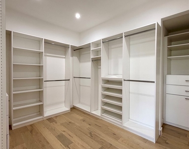 1042 Garfield Avenue - Photo Thumbnail 30