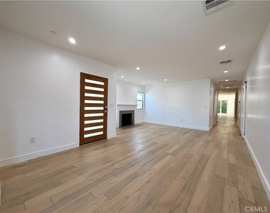 1042 Garfield Avenue - Photo Thumbnail 4