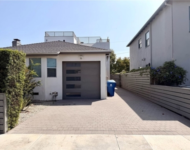 1042 Garfield Avenue - Photo Thumbnail 2