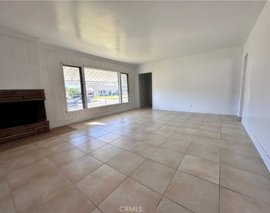208 E Cornell - Photo Thumbnail 4