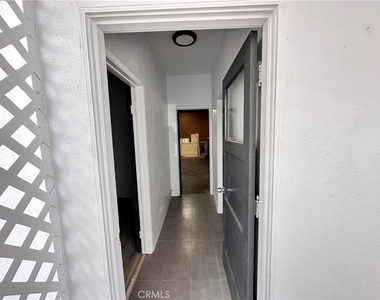 208 E Cornell - Photo Thumbnail 18