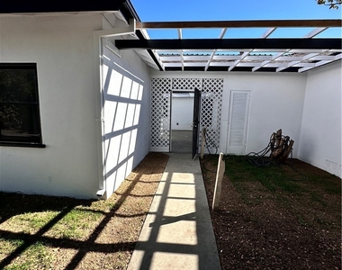 208 E Cornell - Photo Thumbnail 14