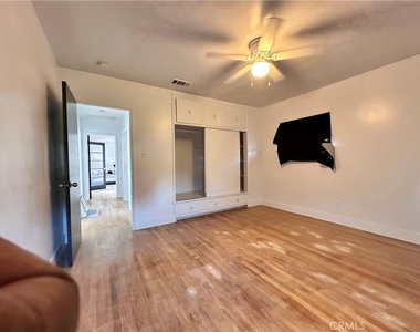 208 E Cornell - Photo Thumbnail 20