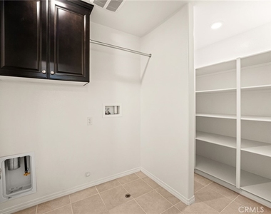 6898 Cache Way - Photo Thumbnail 18