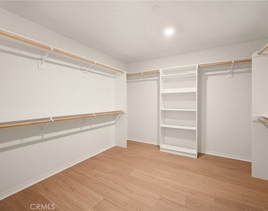 6898 Cache Way - Photo Thumbnail 17