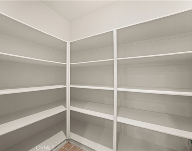 6898 Cache Way - Photo Thumbnail 4