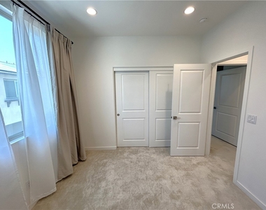 4221 E Malagon Privado - Photo Thumbnail 14