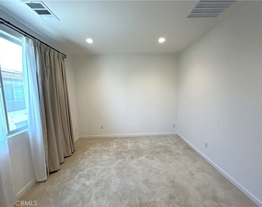 4221 E Malagon Privado - Photo Thumbnail 15