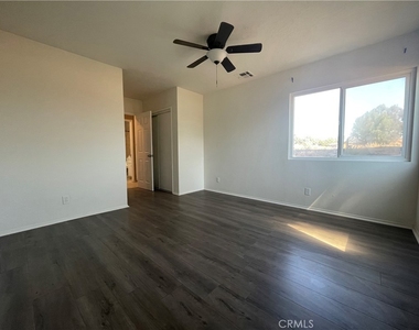 26140 Hoover Street - Photo Thumbnail 5