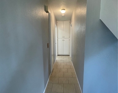 26140 Hoover Street - Photo Thumbnail 4