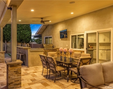 1320 N Van Gogh - Photo Thumbnail 47