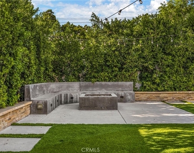 1320 N Van Gogh - Photo Thumbnail 49