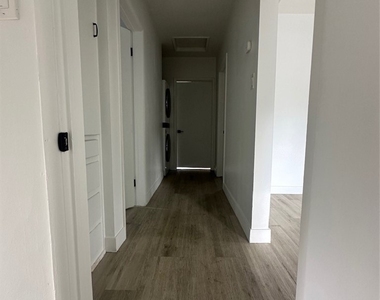 13421 Valna Drive - Photo Thumbnail 9