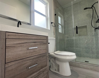 13421 Valna Drive - Photo Thumbnail 12