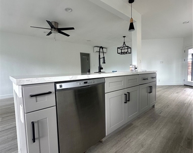 13421 Valna Drive - Photo Thumbnail 6