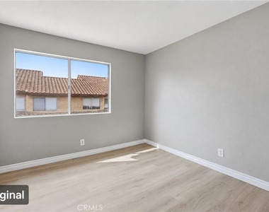 16595 Upland Avenue - Photo Thumbnail 14