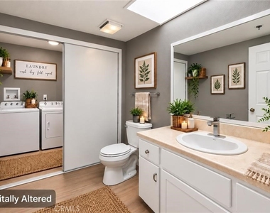 16595 Upland Avenue - Photo Thumbnail 6