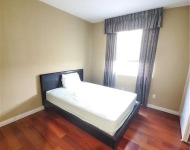 3527 Brighton Place - Photo Thumbnail 9