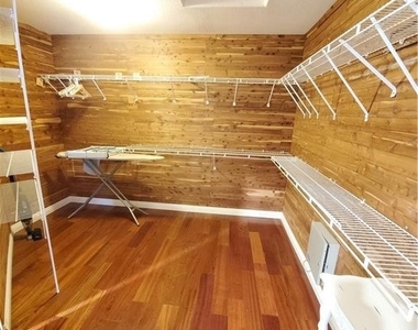 3527 Brighton Place - Photo Thumbnail 12
