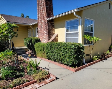 9721 Emperor Avenue - Photo Thumbnail 11