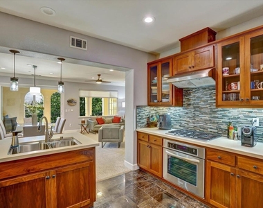 2811 Quarryhill Ave - Photo Thumbnail 14