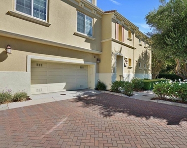2811 Quarryhill Ave - Photo Thumbnail 2