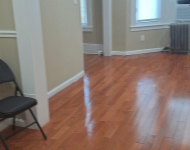 8924 87th Street - Photo Thumbnail 1