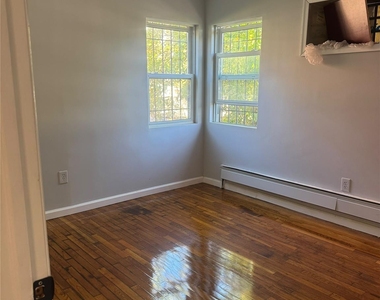 13915 Southgate Plaza - Photo Thumbnail 5