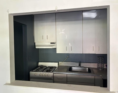 139-76 35th Avenue - Photo Thumbnail 4