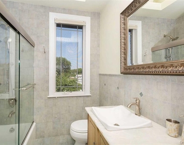 712 126th Street - Photo Thumbnail 13