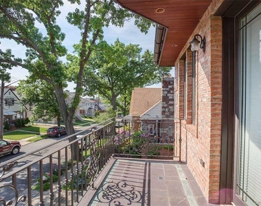 712 126th Street - Photo Thumbnail 11
