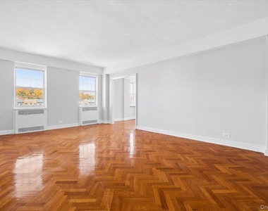 45 Popham Road - Photo Thumbnail 4