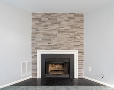 810 Woodbridge Commons Way - Photo Thumbnail 1