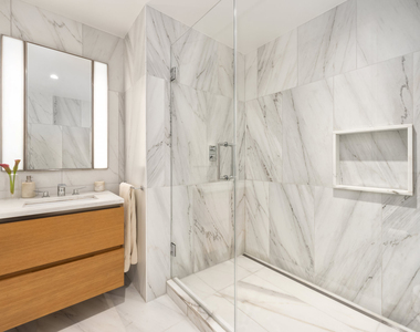 450 Washington Street - Photo Thumbnail 5