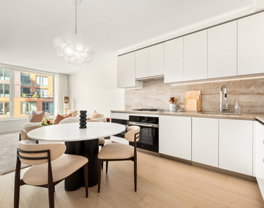 450 Washington Street - Photo Thumbnail 1