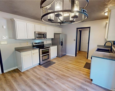 5515 Rising Ridge Drive - Photo Thumbnail 9