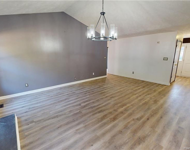 5515 Rising Ridge Drive - Photo Thumbnail 6