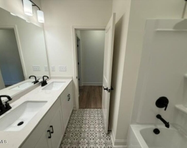 1245 Woody Drive - Photo Thumbnail 34