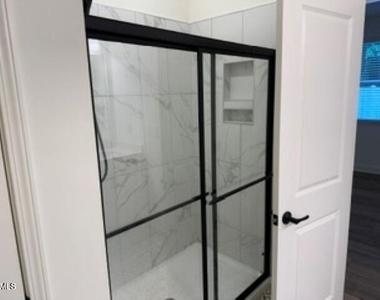 1245 Woody Drive - Photo Thumbnail 19